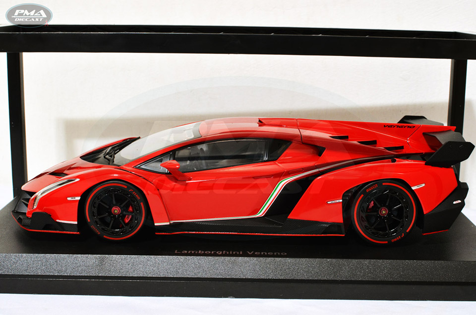  2014  LAMBORGHINI VENENO 1:18